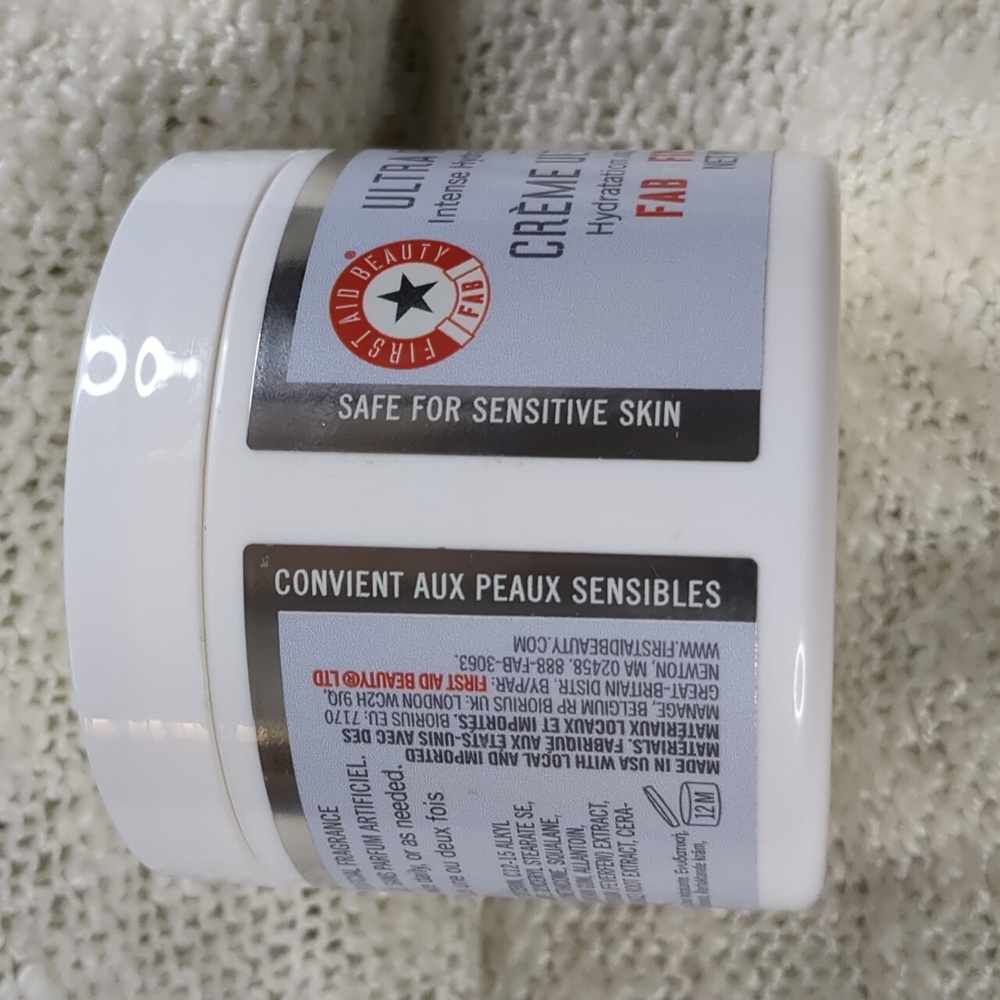 First Aid Beauty Ultra Repair Cream, 113g/4.0oz - Picture 4 of 9